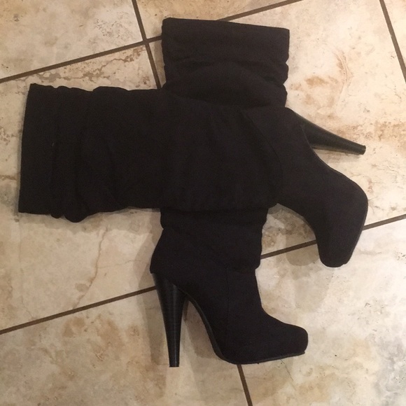 Michael Antonio Shoes - Michael Antonio black pull on boots